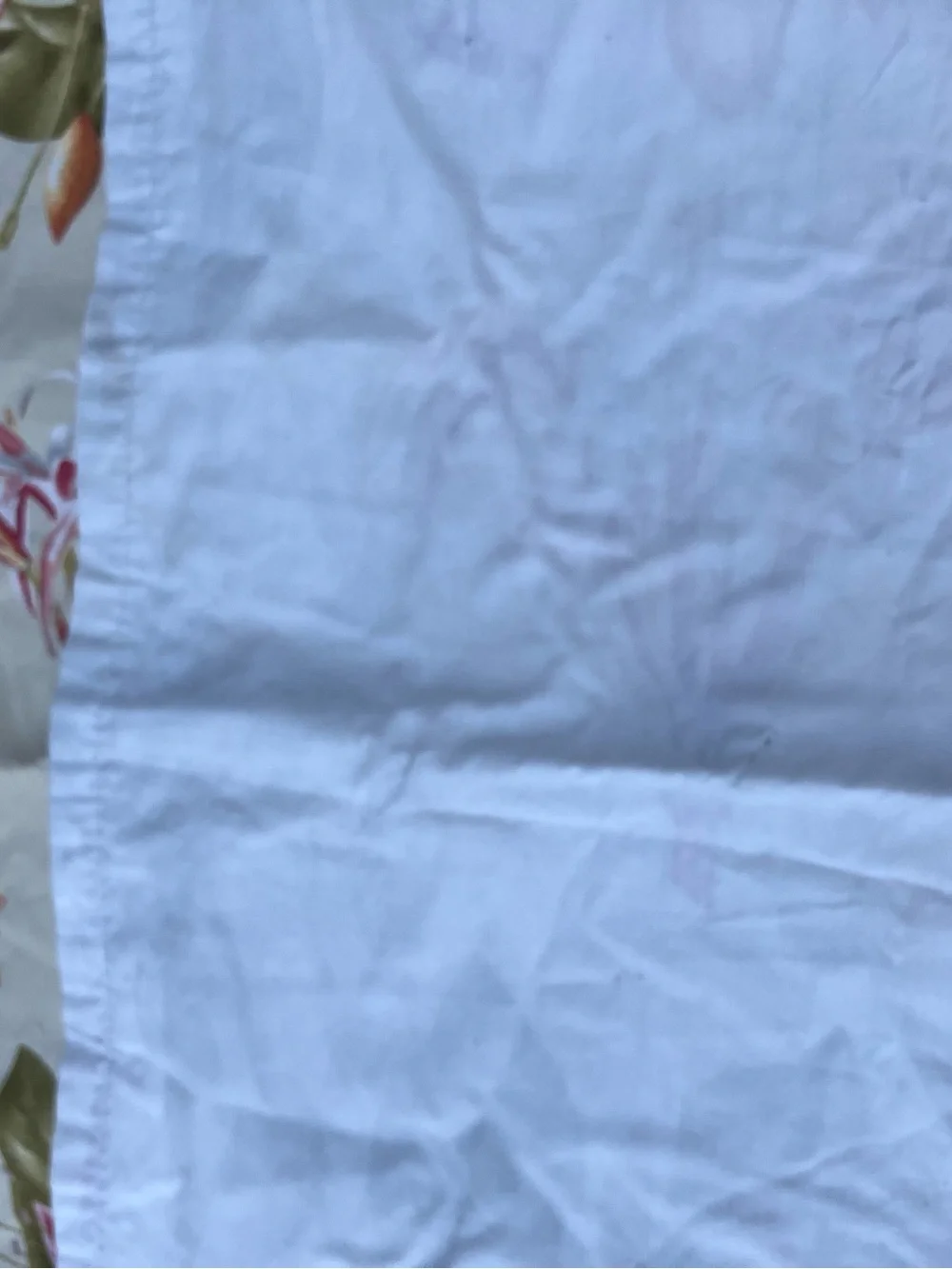 Botanical print table cloth perfect for display table 45 x 44”